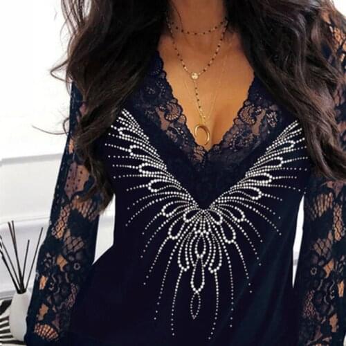 Plus Size Women T-shirt 2021 Spring Autumn Long Sleeve V-neck Tops Shirt Sexy Hollow Out Embroidered Diamond Women Tops Blusas