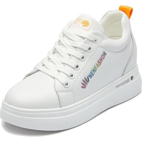 Inner increase small white shoes womens autumn 2021 new all-match leather platform shoes fashion casual womens shoes