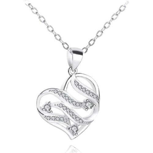 2019 High Quality Crystal Heart Pendant Necklace Hollow Copper Choker Necklace Creative Ladder Design For Women