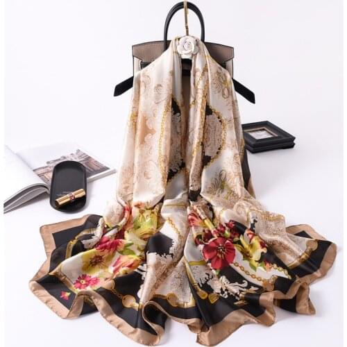 Women Scarf Lady Silk Head Wraps Large Print Bandana Fashion Female Hair Winter Scarves Beach Shawls Neckerchief Foulard 2021