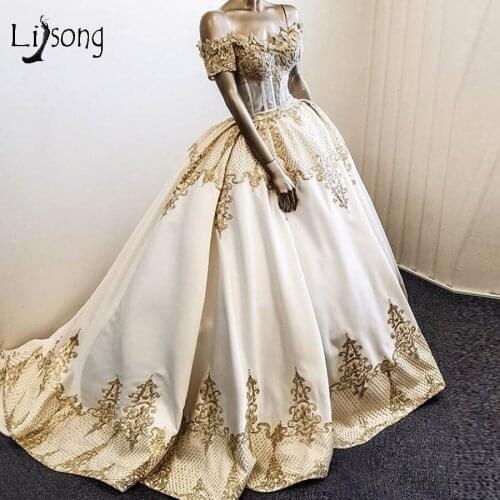 Vintage Puffy Evening Dresses 2020 With Gold Appliques Lace Prom Gowns Off The Shoulder Flower Formal Dress