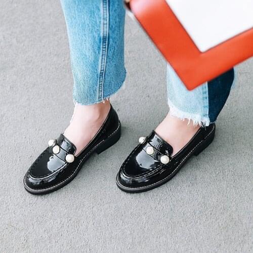 Big Size ladies high heels women shoes woman pumps Leisure Baitie pearl retro round-toed square-heeled single shoes