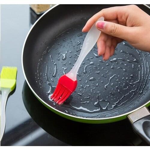 1pcs Silica Gel Brush High Temperature Baking Barbecue Brush Baking Tool Silica Gel Oil Brush PP Handle Random Color