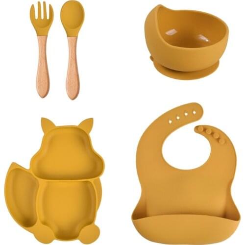 5PCS/Set Baby Plate Bowl Spoon Bib Set Food Grade Silicone Kitchenware Suction Childrens Tableware Silicone Compartment Dishes
