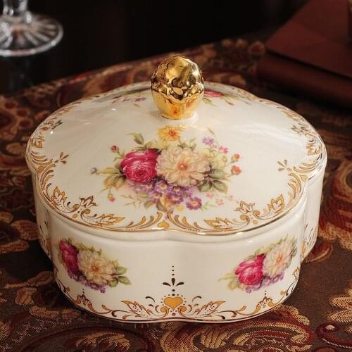 European style jewelry box, ceramic earrings, earrings, necklaces, rings, hand jewelry, jewelry storage box, wedding gift