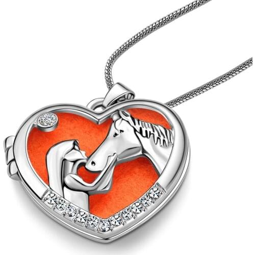 Girls with Horse Pendant Necklace Aromatherapy Perfume Essential Oils Diffuser Necklace Locket Heart Necklace Fashion Jewelry
