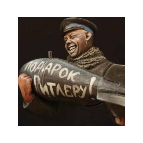 1/10 ANCIENT Pilot with Smile BUST Resin figure Model kits Miniature gk Unassembly Unpainted