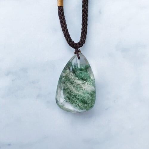 BOEYCJR Natural Green Phantom Necklace Chain Handmade Jewelry Vintage Stone Pendant Necklace for Women Gift