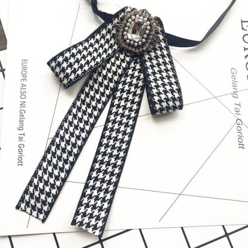Korean Handmade British Retro Bowtie Professional Uniform Female White Black Houndstooth Lattice Bow Ties for Women Accessories