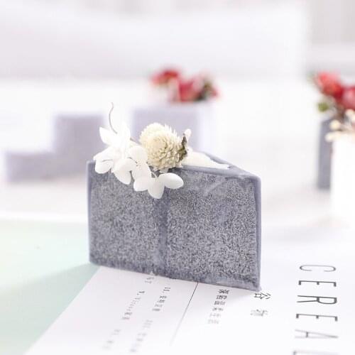 1pcs Triangle Aromatherapy Candle Wedding Romantic Scented Candles Party Candles Flameless Wax Candles Bluebell