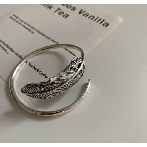 Miuoxion Wholesale Fashion Personality Punk Party Jewelry Retro Feather Bracelet For Women Feature Namour Charm Gift All Seasons