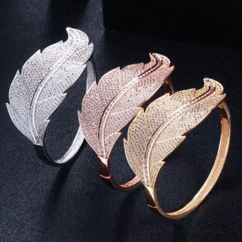 Trendy Clamper CZ Bangle BSYS0131 Jewelry Women Elegant Party Gold Silver Plated
