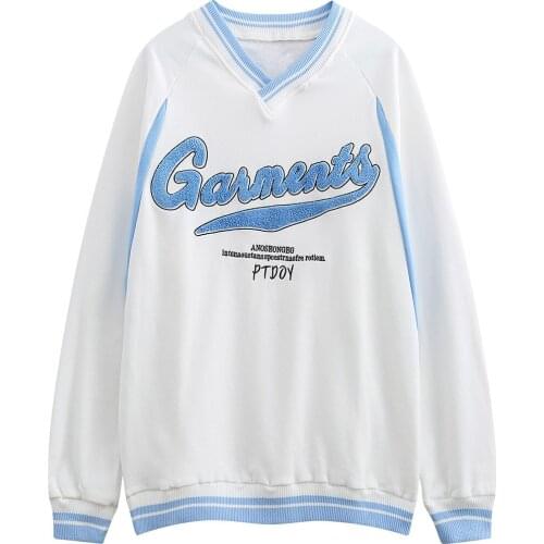 V-Neck Sweatshirt Men Furry Patch Letter Embroidery Pullover Tops Couple Cozy Harajuku Fashion College Style Streetwear