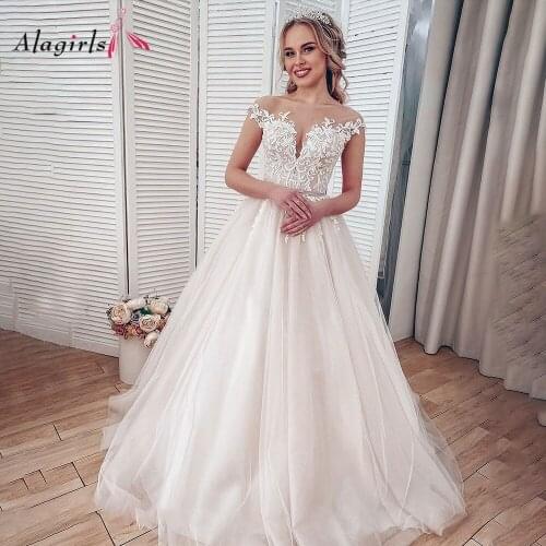 Sexy V Neck Lace Beach Wedding Dress Off Shoulder Aline Sexy Wedding Dresses Boho Long Train Beach Robe de mariee