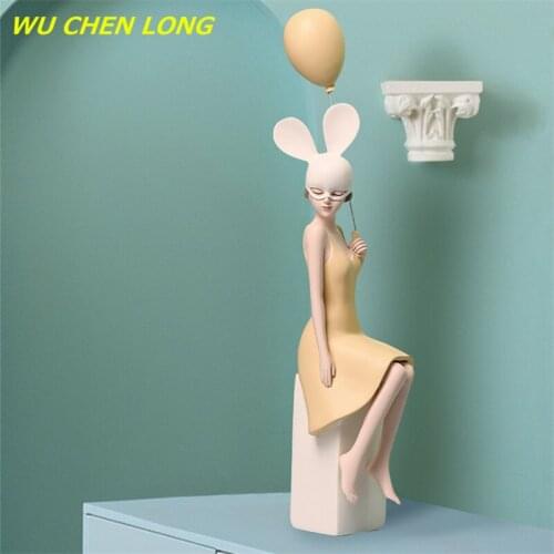 WU CHEN LONG Nordic Abstract Balloons Girls Art Sculpture Creative Resin Craft Figurine Home Decoration Room Ornament Gift R5739