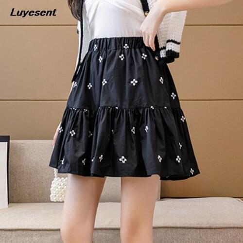 Black White Sweet Floral Girl Mini Skirt Summer High Waist Embroidery Lady Pleated Skirts Harajuku Y2k Korean Fashion Clothes
