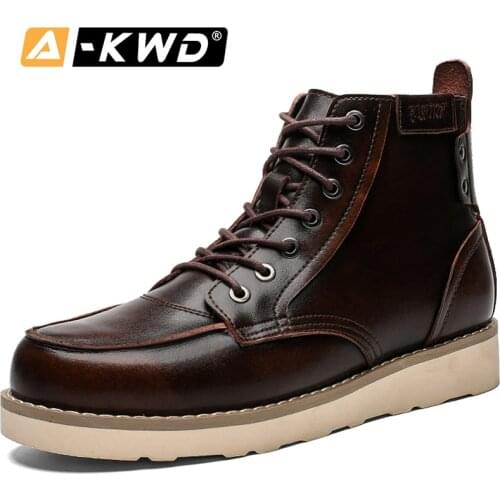 Fashion Split Leather Winter Shoes Men Warm Outdoor Man Boots Werkschoenen Heren Mens Boot High Tops Work Shoes Leather Sneakers