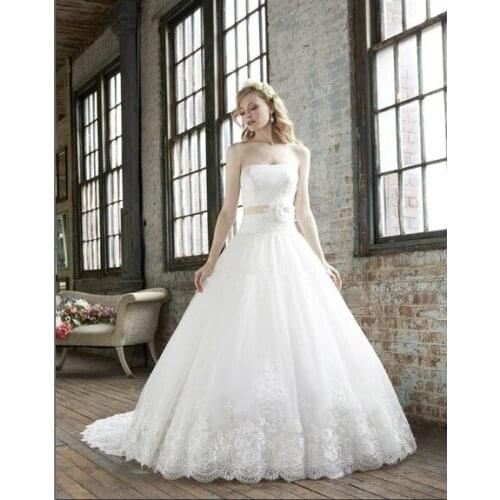 2016 New Beautiful Ball Gown Soft Tulle Drop Waist Bodice Circle Detachable Ribbon Sash Optional Re-embroidered Wedding Dress