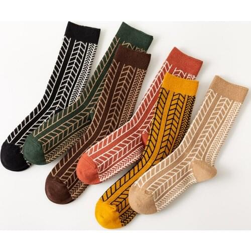 Willow Branches Pattern Japanese Retro Socks Women Breathable Cozy Cotton Knit Socks New Autumn Winter Street Slouch Socks