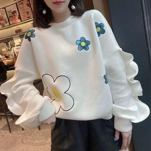 Ruffled embroidered diamond sweater womens 2020 autumn and winter New Korean version of loose round neck age reduction style