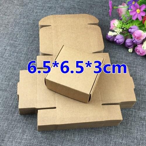 200Pcs/Lot 6.5*6.5*3cm Kraft Paper Box Gift Box For Jewelry Handmade Soap Baking Box Bakery Cakes Chocolate Package Party Box