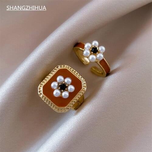 Retro style geometric pearl flower open ring, 2021 South Korean new trend fashion womans ring party jewelry gift