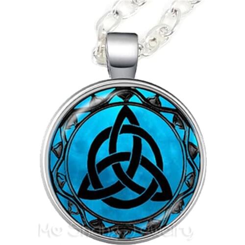 Celtics Logo Charm Necklace Handmade Jewelry Talisman And Treatment Of Injury FIT Religion Belief Souvenir Sweater chain