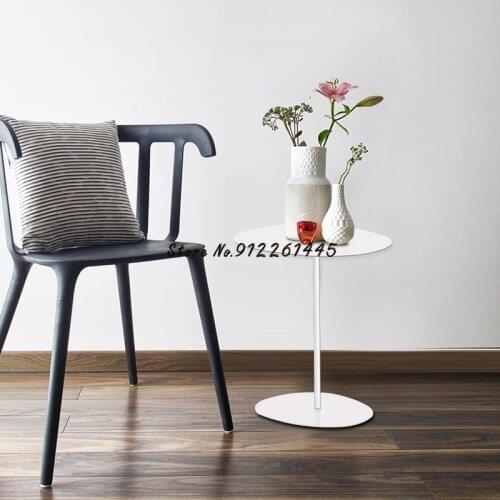 Nordic Simple Modern Iron Art Small Tea Table Creative Living Room Sofa Designer Side Table Bedside Table Round Coffee Table