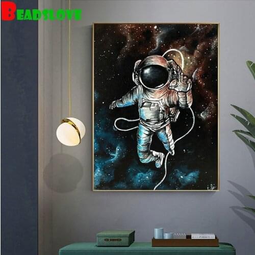 Diamond painting Abstract Astronaut painting 5d diamond mazayka embroidery red hat gril 3d full square round drill decor art