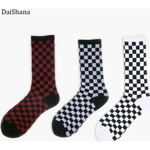 1Pairs Unisex Stree Fashion Skateboard Socks Trend Korean Funky Harajuku Women Socks Checkerboard Checkered Socks Novelty Socks