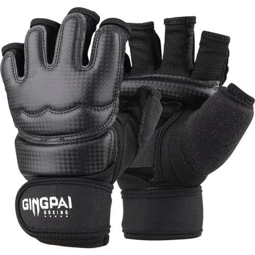 2016 PU Half Finger Taekwondo gloves TKD protector Fighting mitts MMA gloves Karate hands protector boxing gloves black color