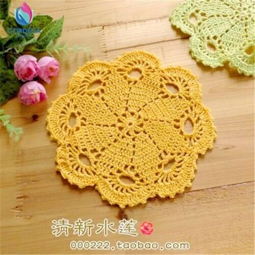 30 pcs best selling 2016 20cm round cotton handmade tablemat with flower for wedding decoration as Korean style pads for sale