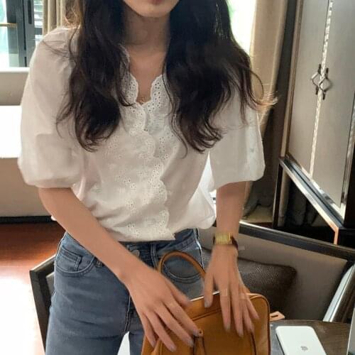 Cotton V-neck Hollow Embroidery Lace Shirt Women Korean Summer Puff Short Sleeve White Blouses Women Casual Fashion Tops 14545