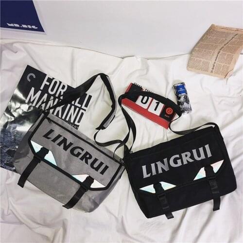 2020 New Retro Shoulder Bag Fashion Messenger Bag Shoulder Bag ,Covered Closure