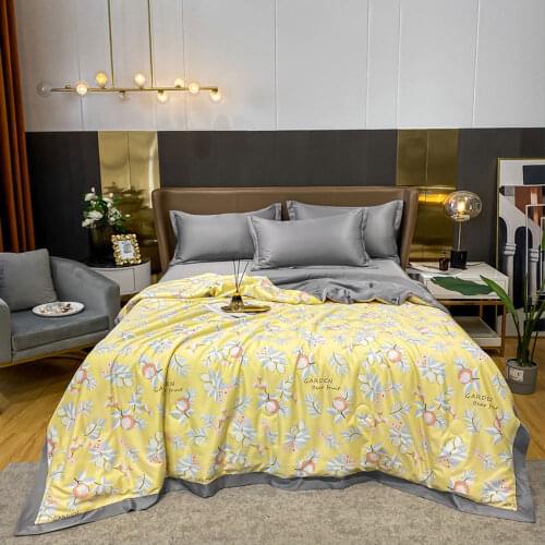 Papa&Mima Silkly Print Quilt Thin Summer Throws Blanket Single Queen King Size Bedding Filler