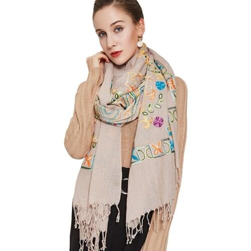 Winter luxury Brand Plaid Cashmere Scarf Women Oversized Blanket Scarf Wrap Warm Wool Scarf Women Pashmina Shawls and Scarves