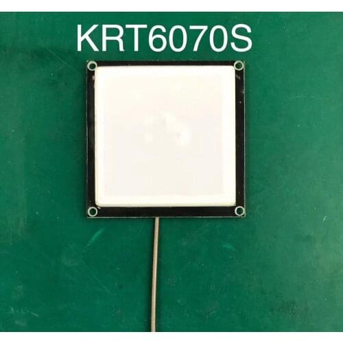 Double feed RHCP 4 dbi ISO18000-6C 865-868MHz UHF RFID ceramic circular polarization 4dbi antenna RF passive antennas 70*70*7mm