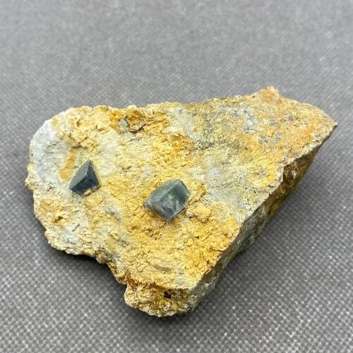 231 g Natural green fluorite comes from Fujian