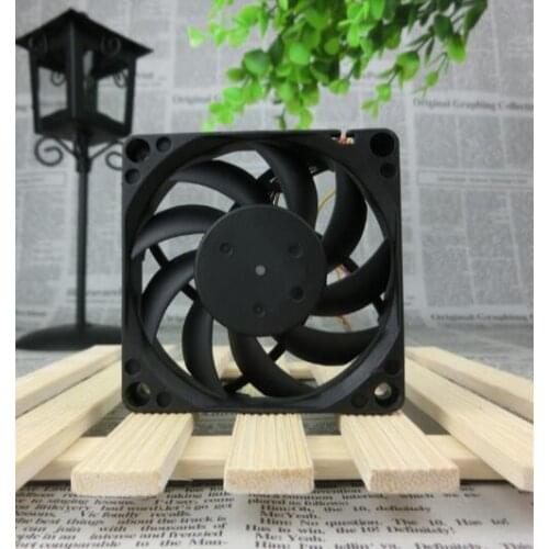 Wholesale: PV701512P2BF 02 12V 0.15A 7CM 7015 4 line PWM fan