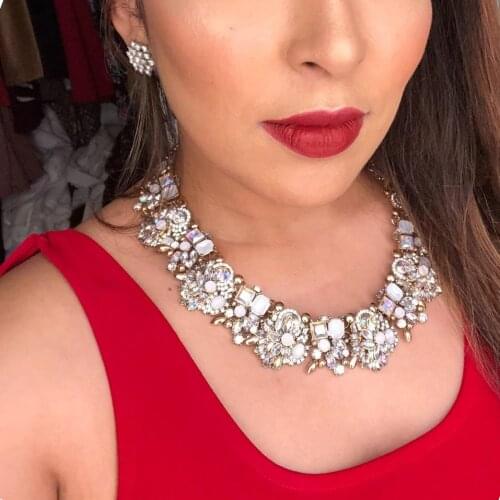 Boho Ethnic Big Bib Collar Choker Necklace Women Fashion Jewelry Luxury Crystal Rhinestone Acrylic Retro Statement Maxi Necklace