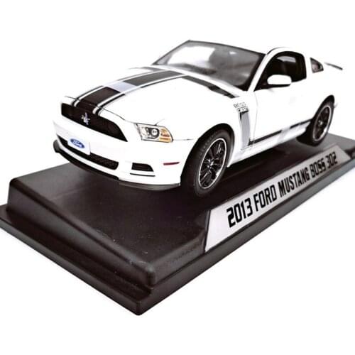 1:18 Scale 2013 Ford Mustang 302 Alloy Car Model Metal Diecast Toy Vehicle for Collection Gift Souvenir Collectible Display Show