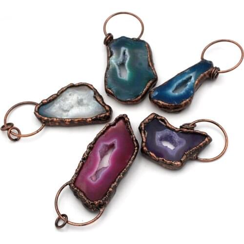 5pcs Trendy Irregular Natural Stone Pendant Purple Blue Druzy Agate Cluster Healing Energy Stone Pendant Women Men Charms
