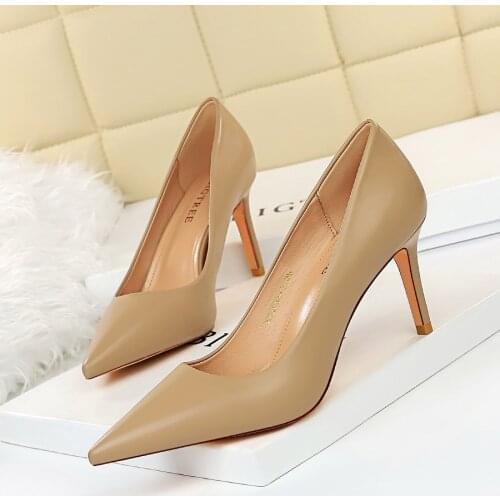 2020 New Summer Fashion Women 7.5cm Thin High Heels Wedding Pumps Leather Yellow Pumps Bridal White Pumps Ladies Valentine Shoes