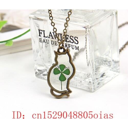 Natural White Crystal Stone Cat Shape Pendant Four-leaf Clover Hand Carved Fashion Charm Jewelry for Men Women Amulet Gifts