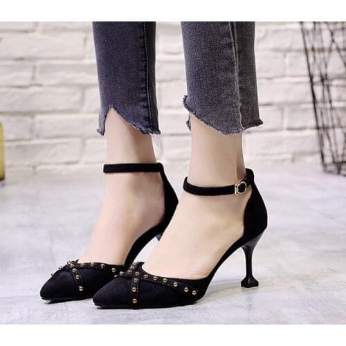 2020 New Spring Ankle Strap Women Flat Leopard Shoes T-strap Pointed Toe Rivet Flat Sandals Woman Party Dress Shoes 7cm