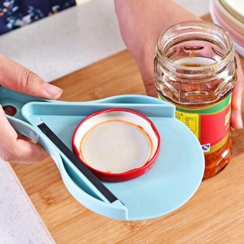 Multifunction Non-slip Twist Opener Cans Bottle Cap Household Kitchen Launcher Hot