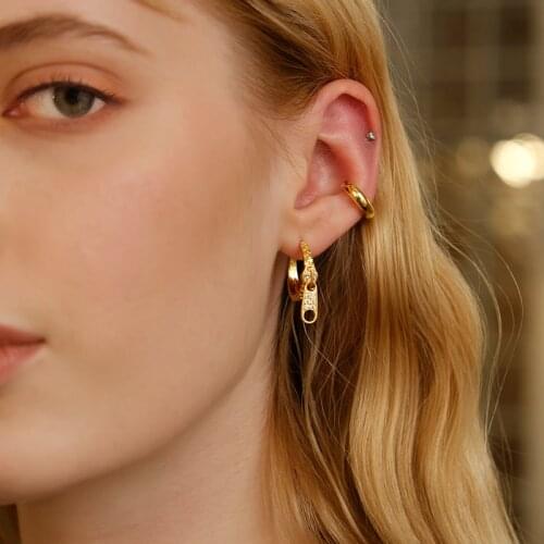 INS European and American niche wild metal zipper head earrings fashionable diamond circle earrings hip hop trend earrings