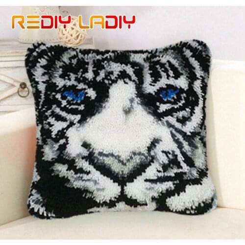 DIY Latch Hook Cushion Kits Big Cats Tiger Pillow Case Crochet Hobby & Crafts Yarn for Embroidery Cushion Front Sofa Bed Pillows