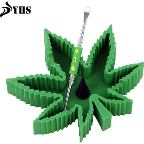 Creative Silicone Ashtray for Car Leaf Design Tobacco Tray + Metal Dab Tool Smoking Accessories Wax Tools