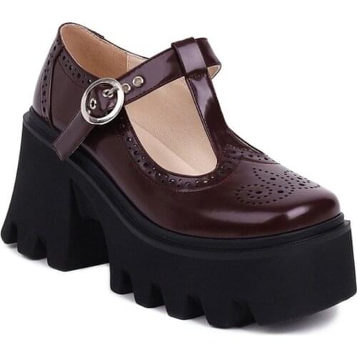 Womens Platform Brogues Carved Creepers Chunky High Heel Oxfords Shoes T-strap Punk Retro British Styles Black Harajuku JK New